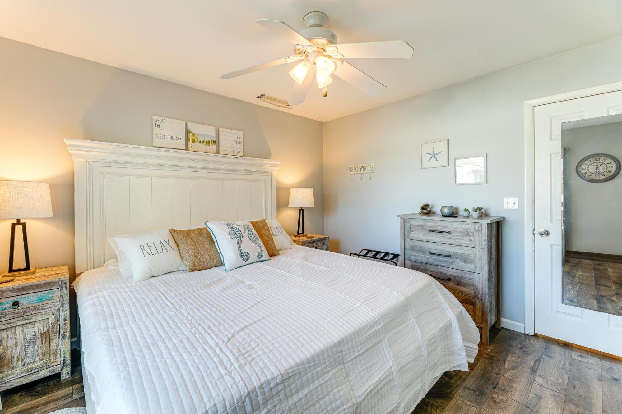 Walk To Newly Remodeled In Ocean