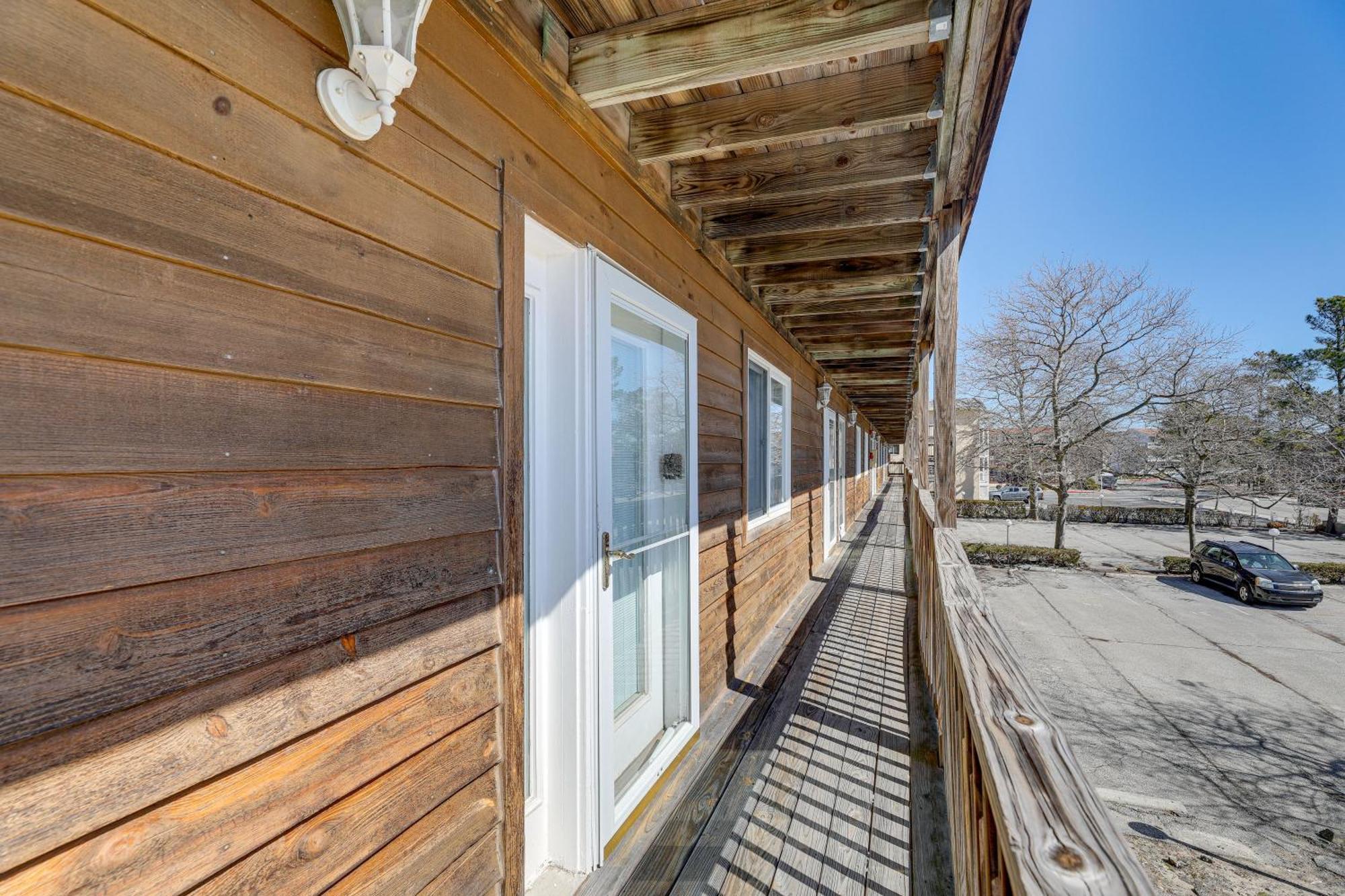 Apartment Walk To Newly Remodeled In Ocean