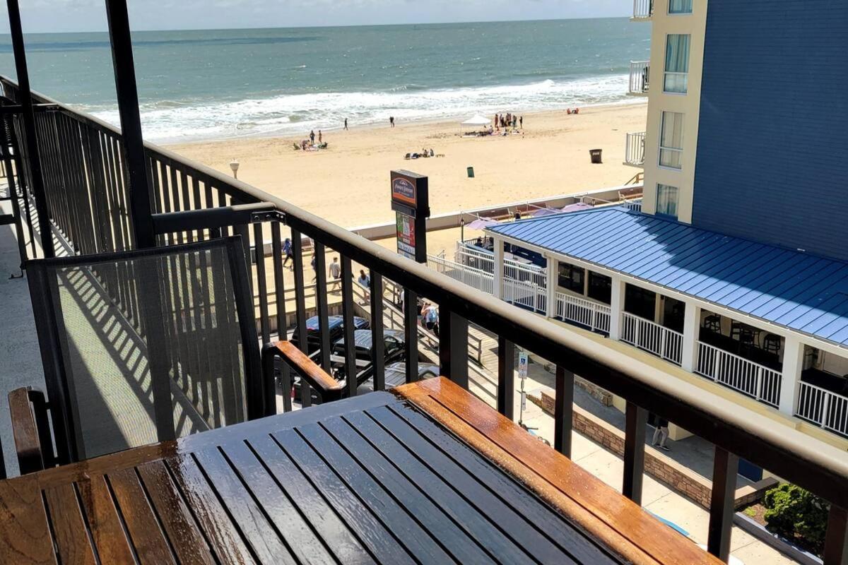 Oc Boardwalk With Ocean View Apartment
