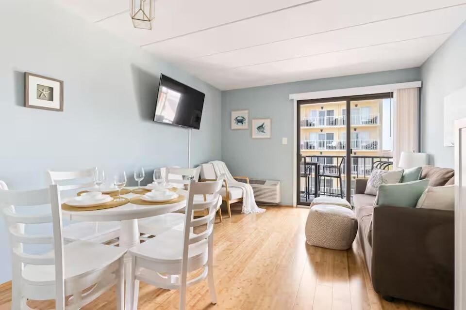 Apartment Oc Boardwalk With Ocean View Ocean City
