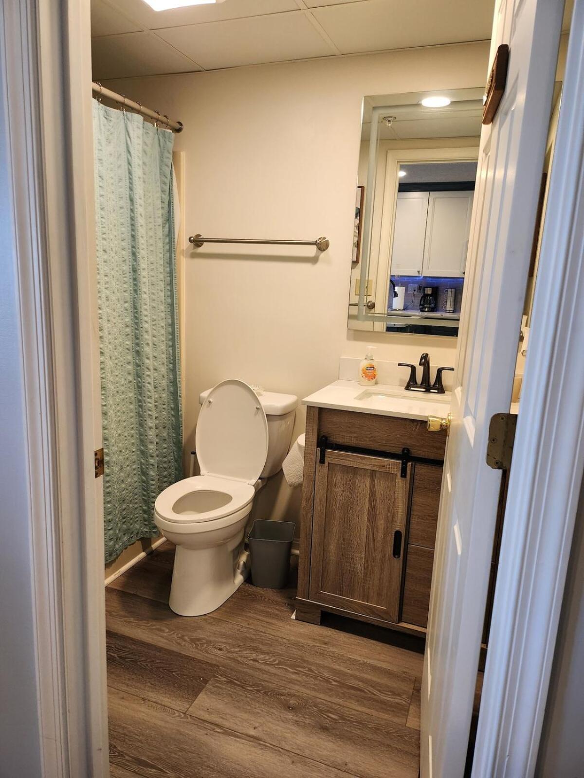 Apartment Hidden Harbour 2br 2ba - Bayside With Pool, Steps To And Northside Park! Ocean City