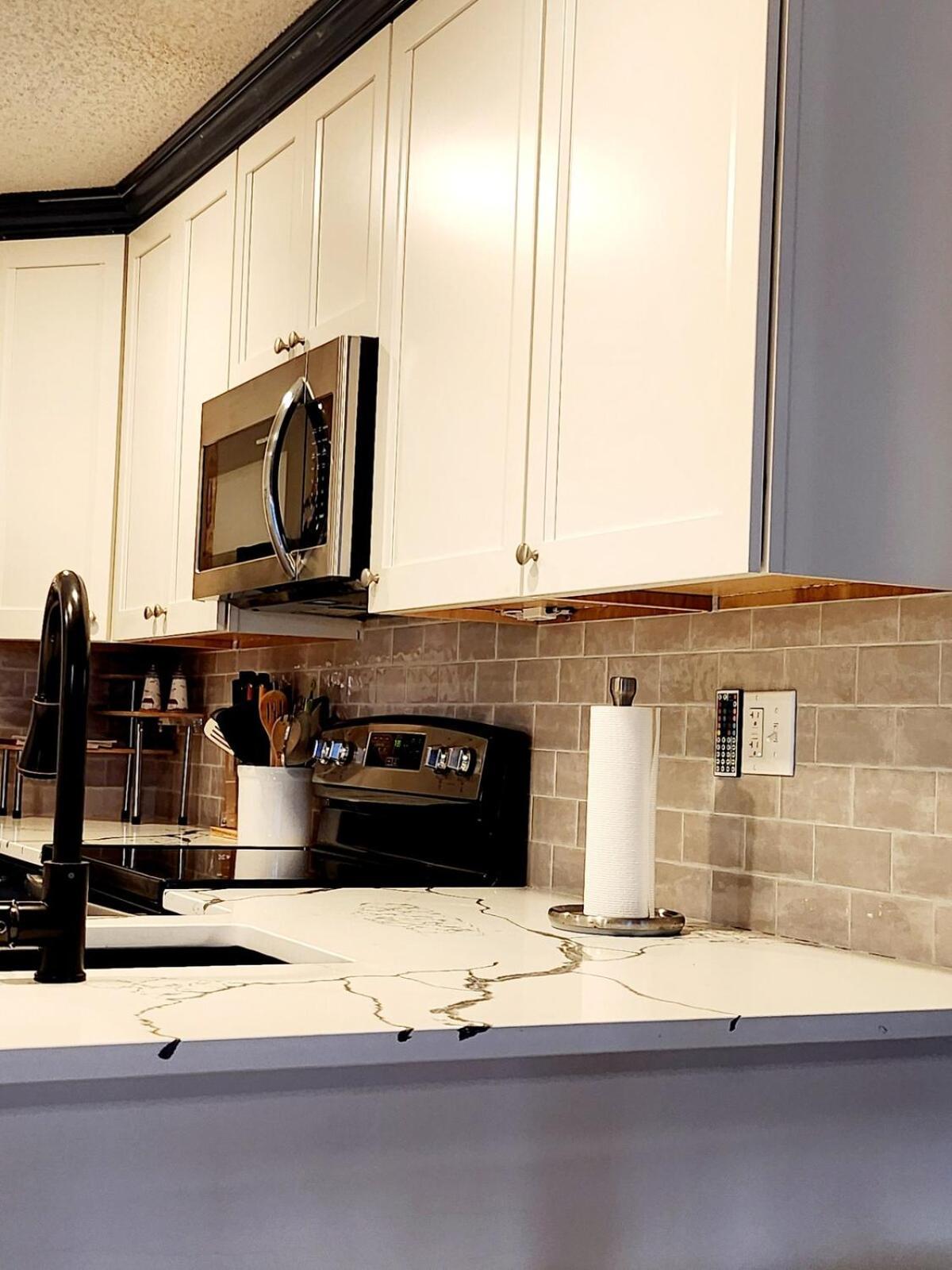 Hidden Harbour 2br 2ba - Bayside With Pool, Steps To And Northside Park! * Ocean City