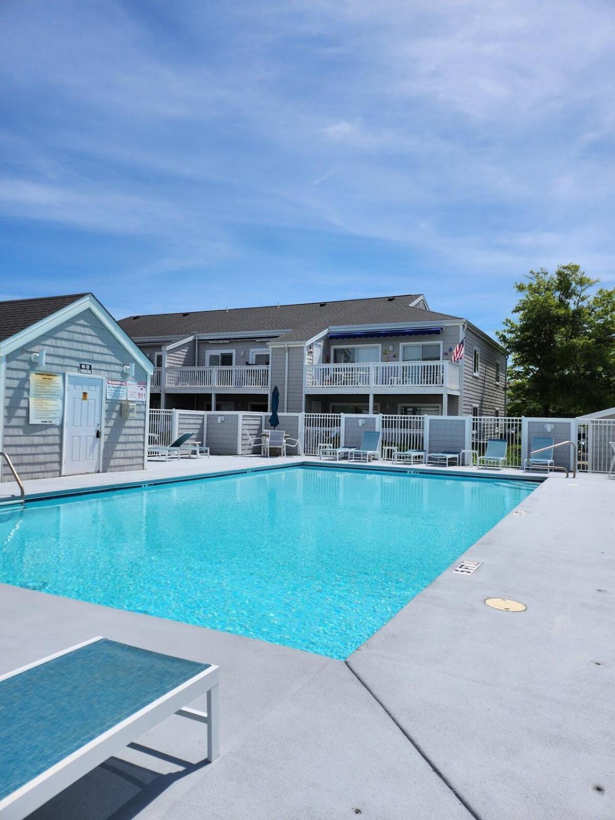 Apartment Hidden Harbour 2br 2ba - Bayside With Pool, Steps To And Northside Park! Ocean City