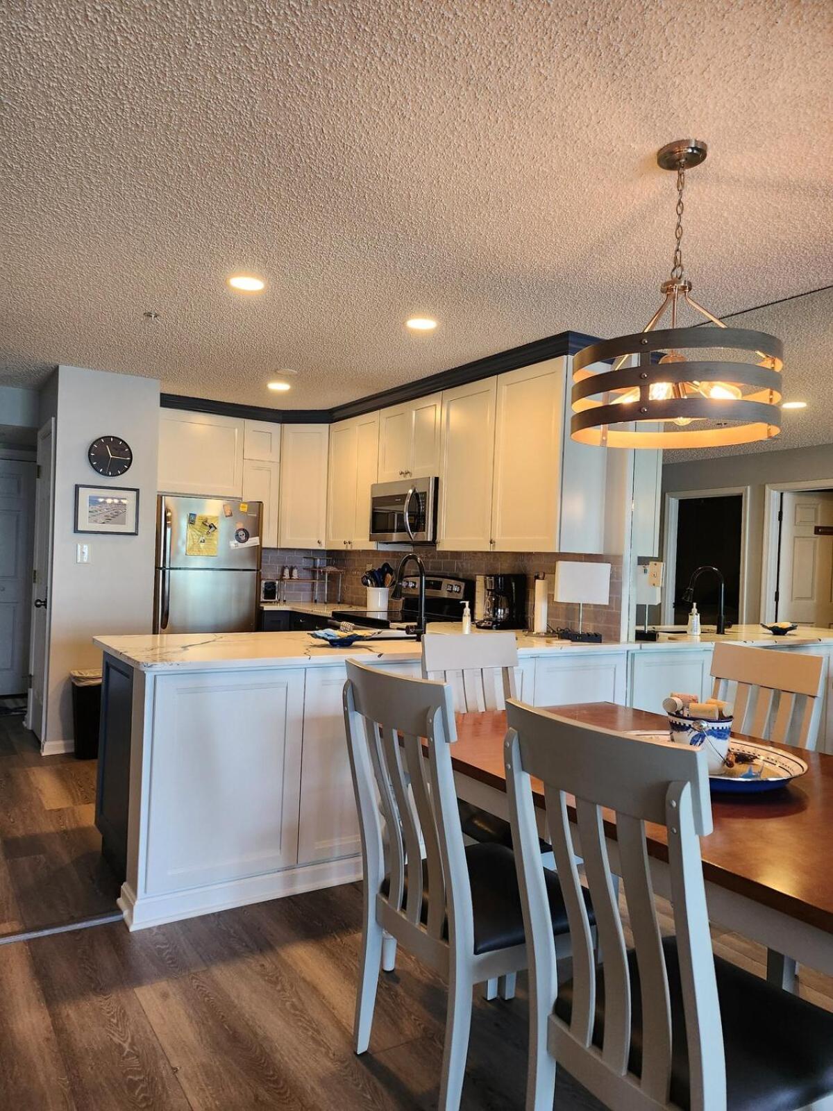 Hidden Harbour 2br 2ba - Bayside With Pool, Steps To And Northside Park! *