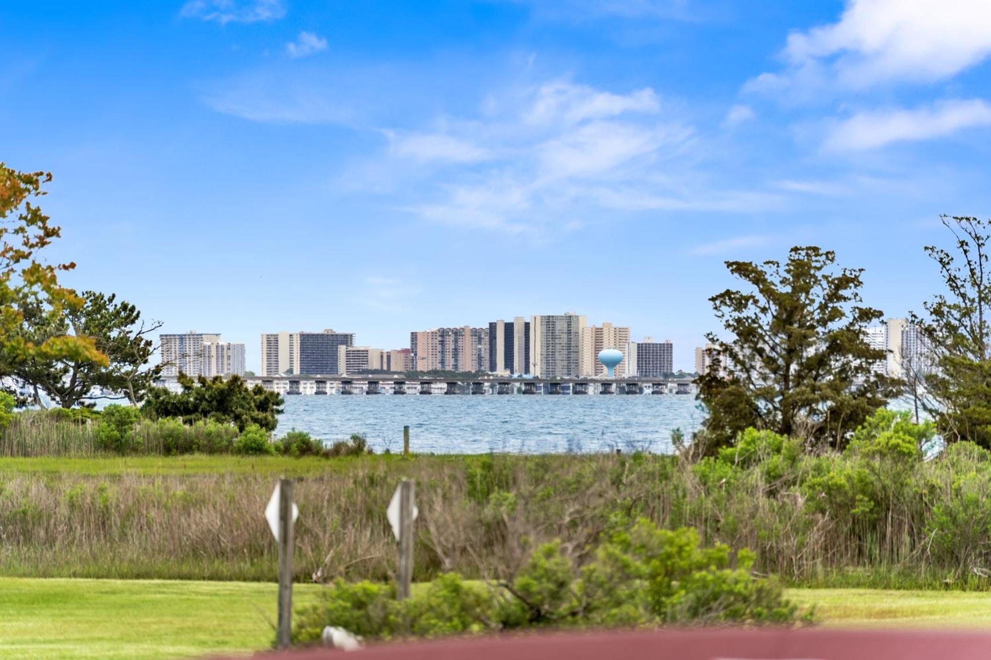Holiday home Waterfront With Oc Skyline Views
