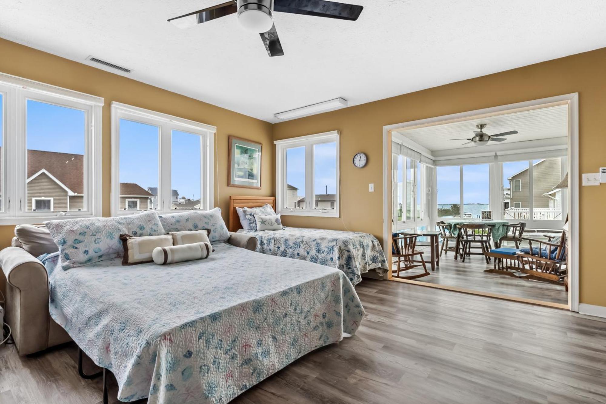 Waterfront With Oc Skyline Views Holiday home Ocean City