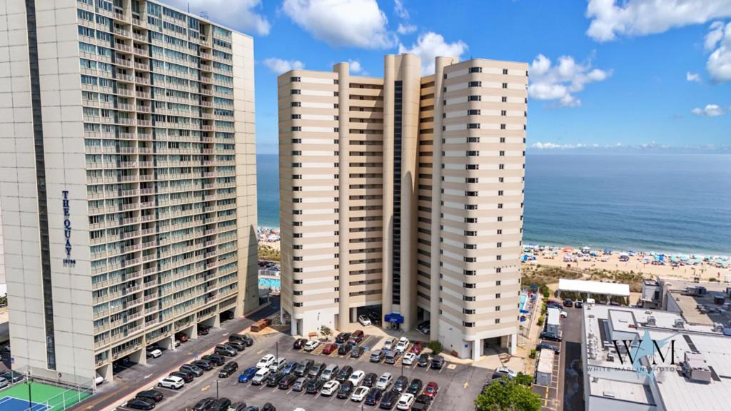 Apartment Beachfront 2-bedroom At Atlantis Building, Ocean Ocean Views & Pool Access Ocean City