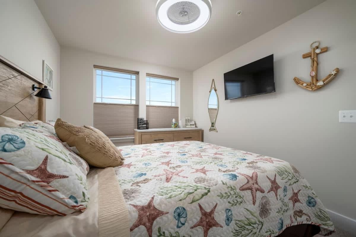 North Oc 3bd 1 Block To W Evchrg! Holiday home