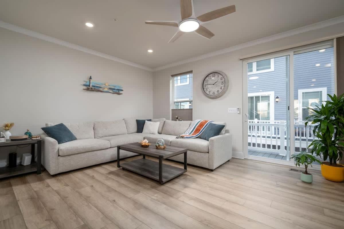North Oc 3bd 1 Block To W Evchrg! Holiday home *