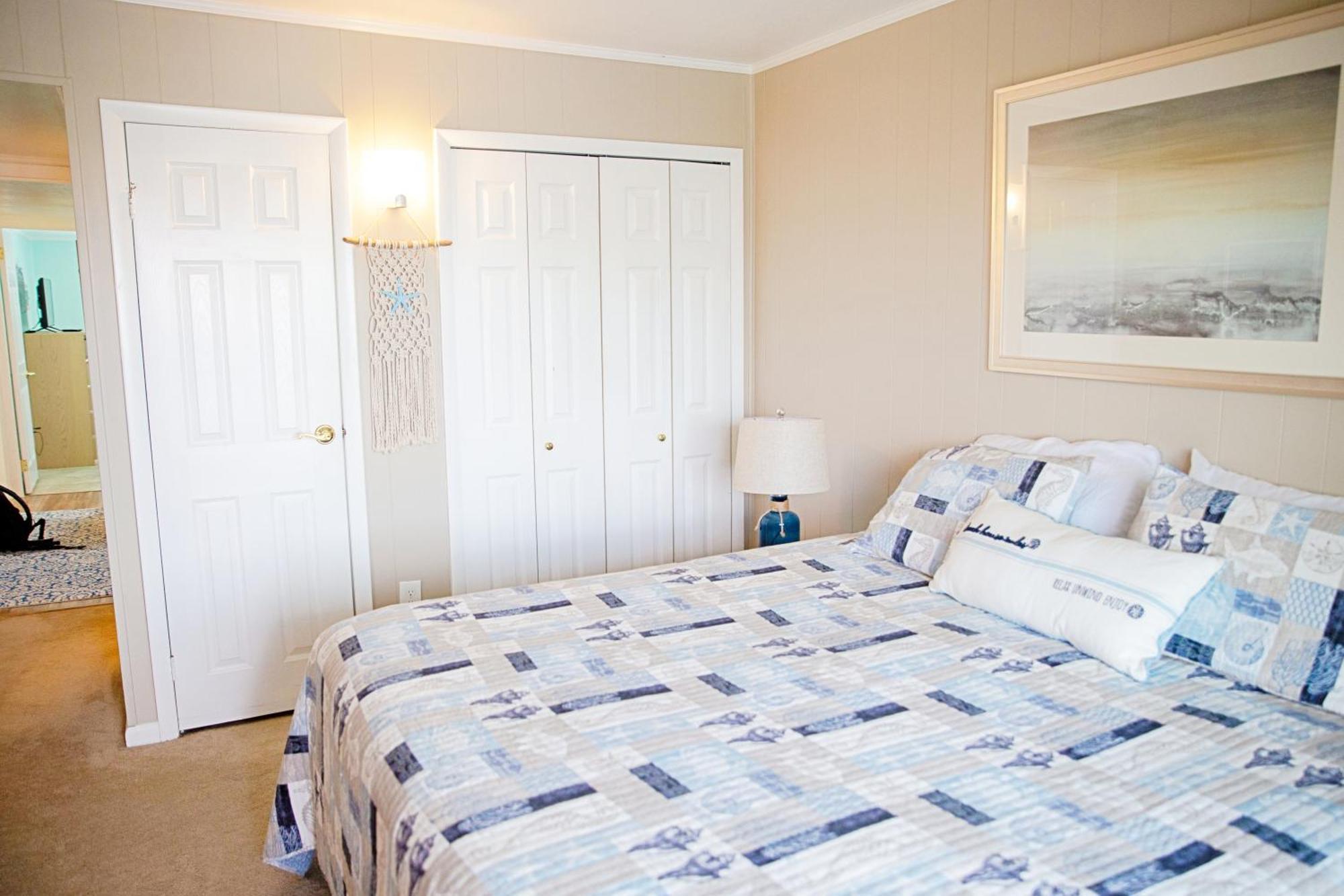 Waterfront 3-bedroom, 2-bathroom In North Ocean Perfect For Families *