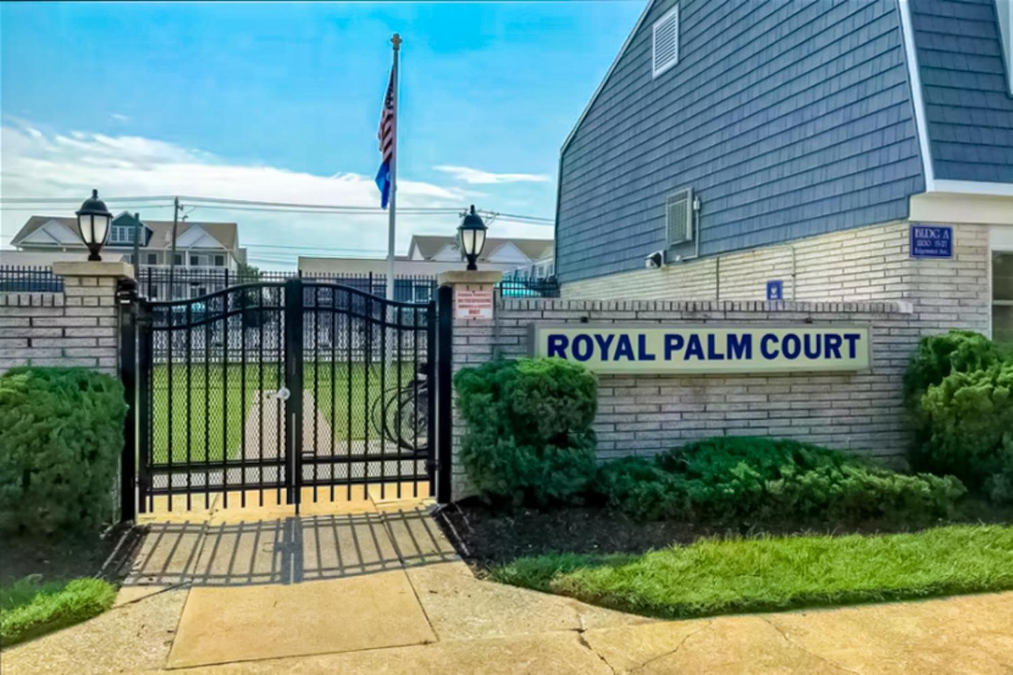 Holiday home Royal Palm Court B5 *