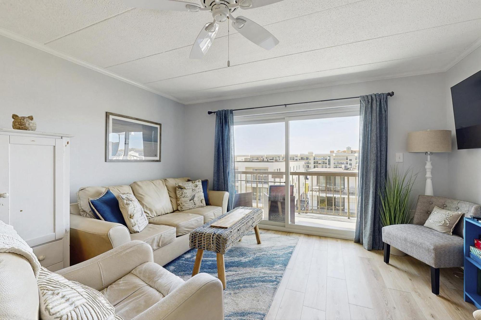 Shell Yeah - Le Lisa 405 Apartment