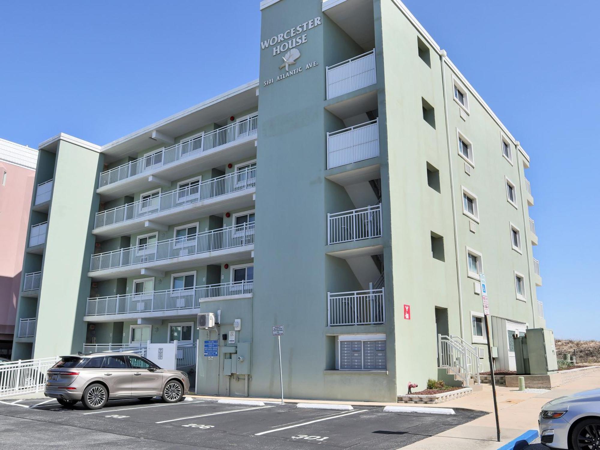 New! Direct Oceanfront End Unit With Private Balcony * Ocean City