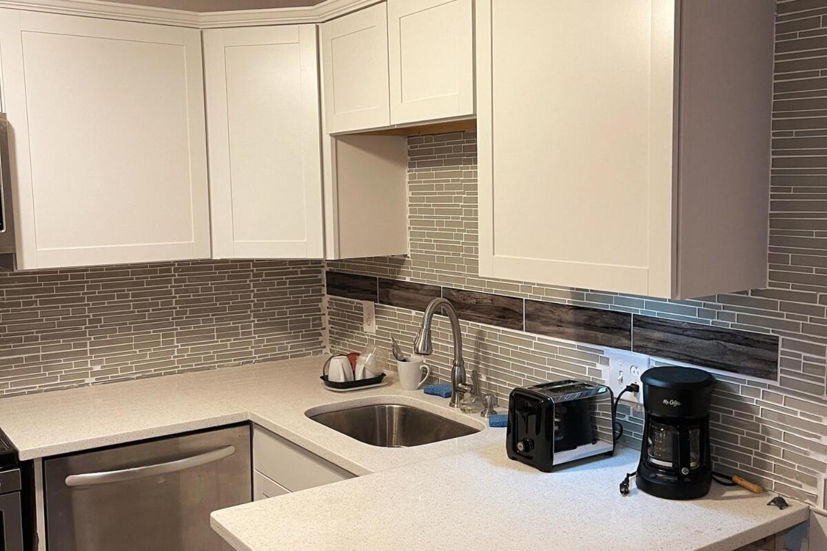 504 Lark Ln, Ocean City, Md , 2 Bedrooms With Pool Apartment