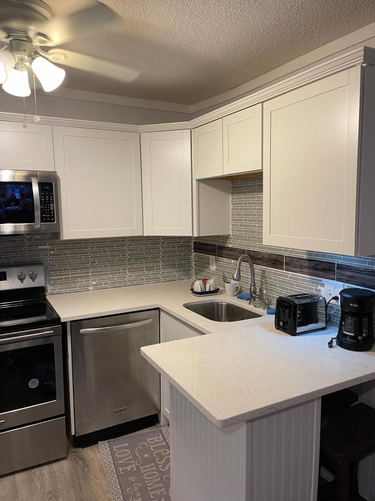 504 Lark Ln, Ocean City, Md , 2 Bedrooms With Pool *
