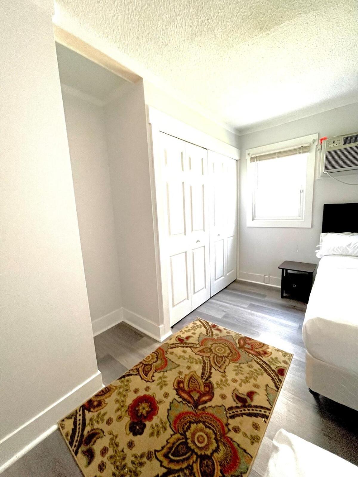 504 Lark Ln, Ocean City, Md , 2 Bedrooms With Pool Apartment