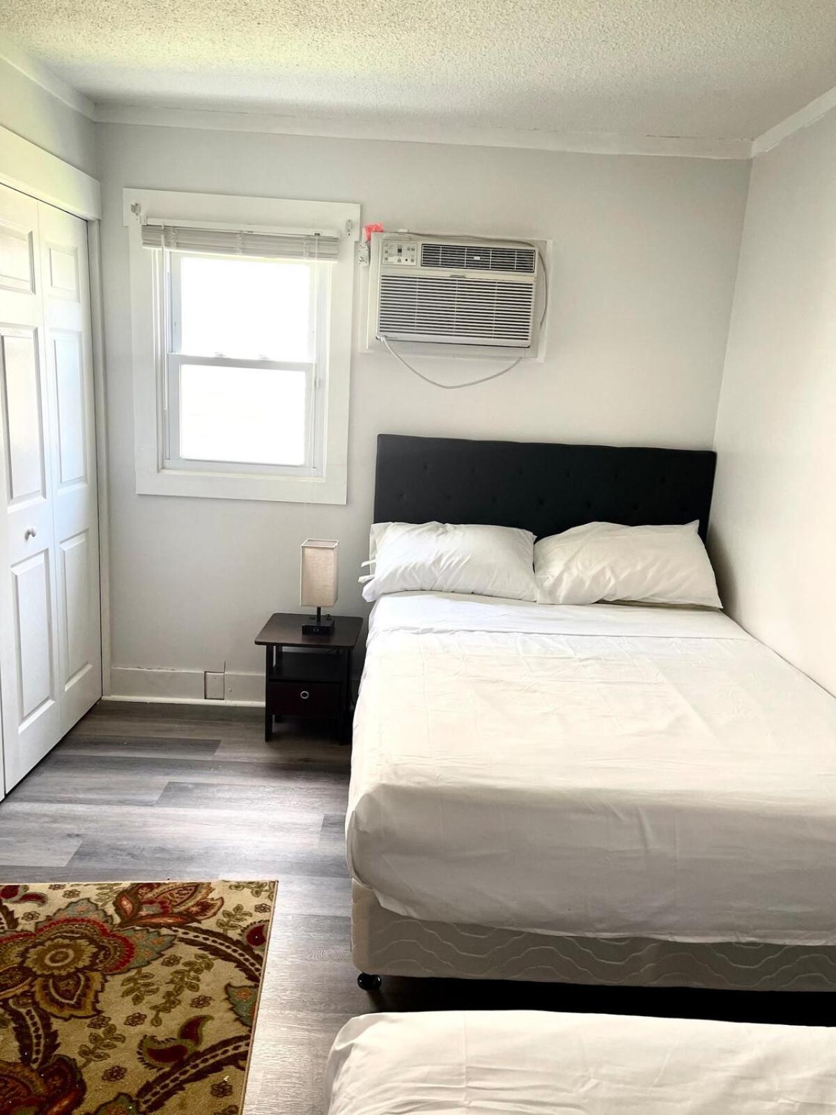 504 Lark Ln, Ocean City, Md , 2 Bedrooms With Pool Ocean City