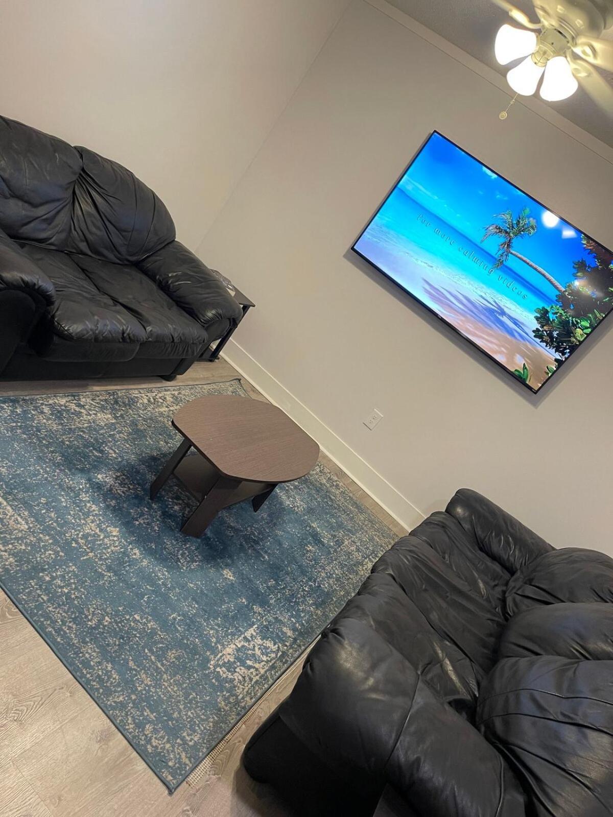 504 Lark Ln, Ocean City, Md , 2 Bedrooms With Pool * Ocean City