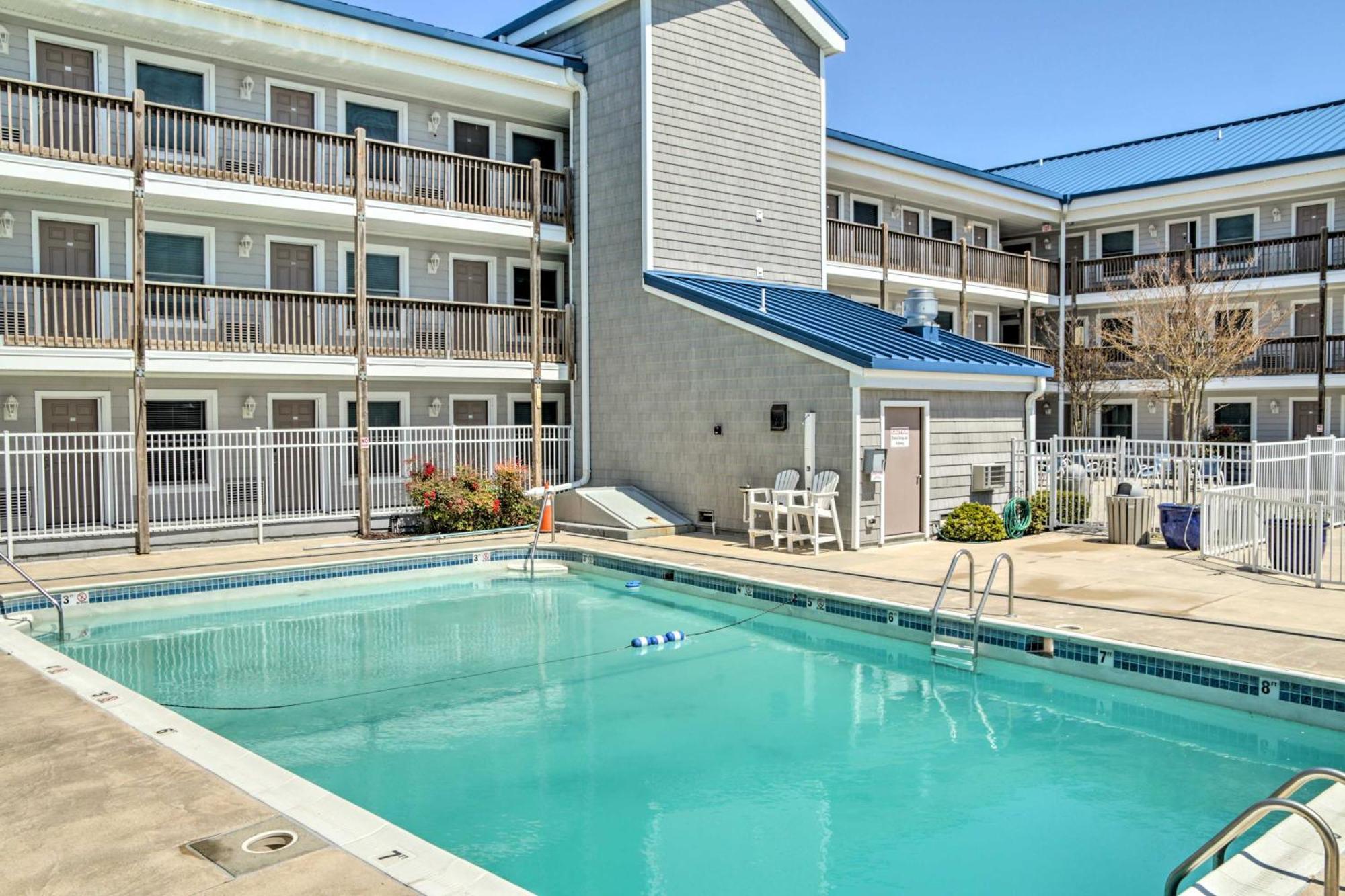 Apartment Ocean With Balcony - Walk To The Beach! *