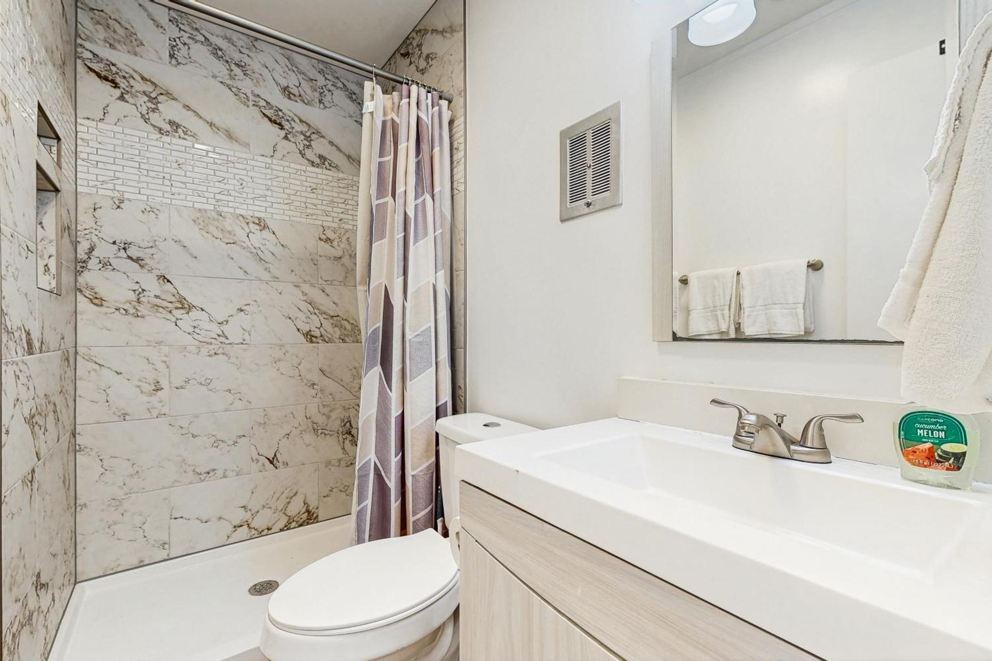 Balmoral Cove - Unit A Apartment