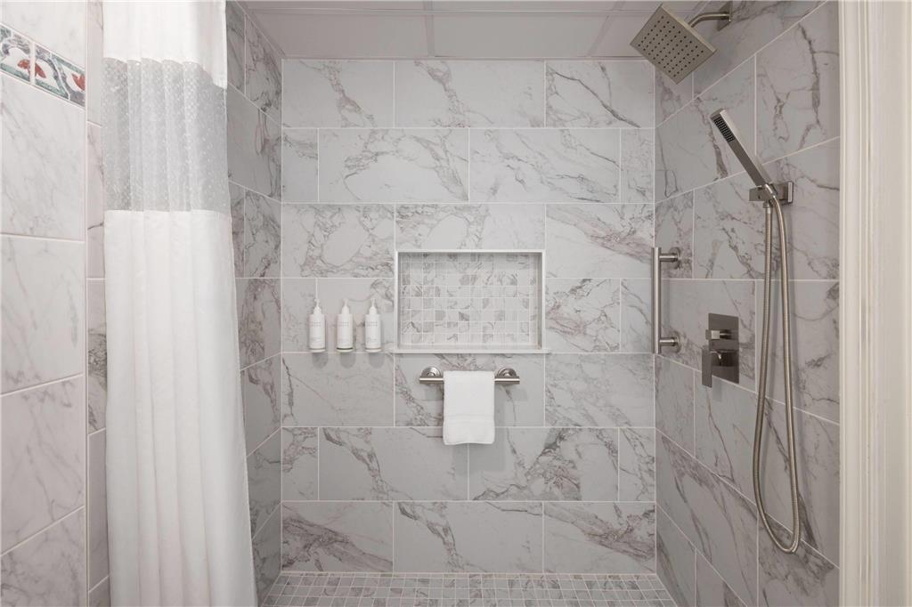 Hotel Howard Johnson Plaza By Wyndham Ocean Oceanfront Ocean City