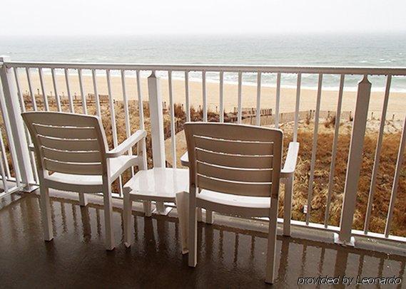 Quality Ocean Beachfront 2*