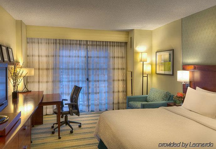 Courtyard By Marriott Ocean Oceanfront Hotel