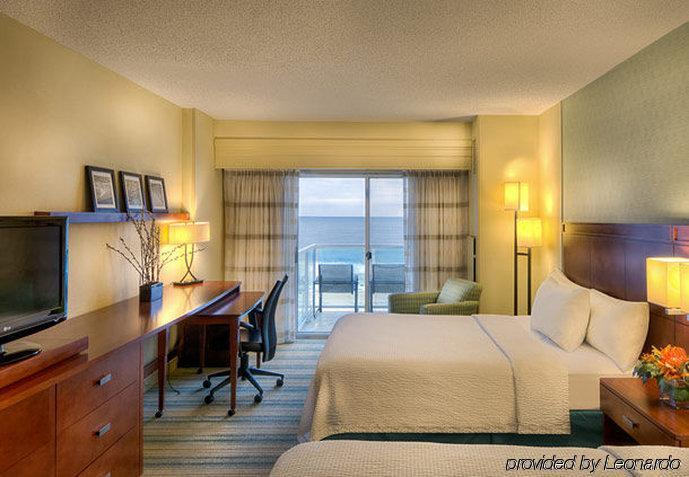 Courtyard By Marriott Ocean Oceanfront