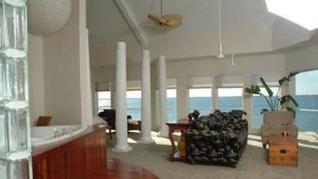Hotel The Edge At Fager's Island