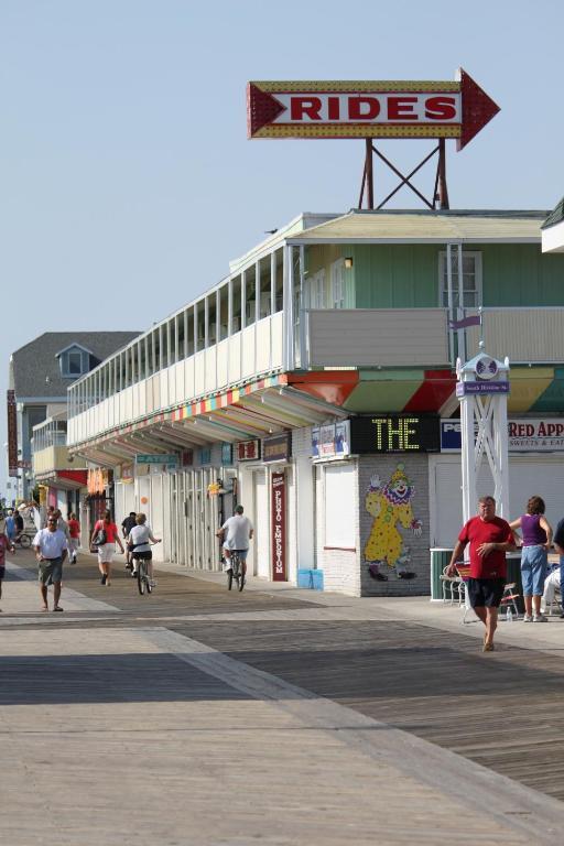 Seabonay Oceanfront 2*
