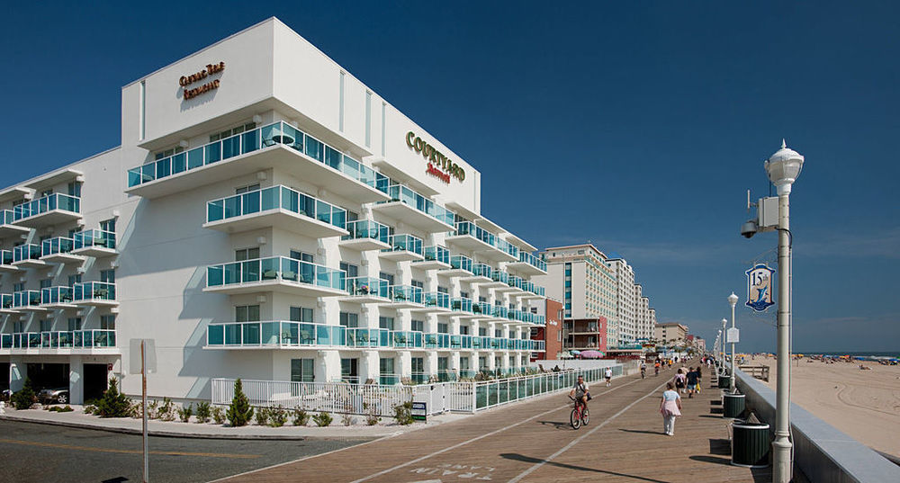 Courtyard By Marriott Ocean Oceanfront
