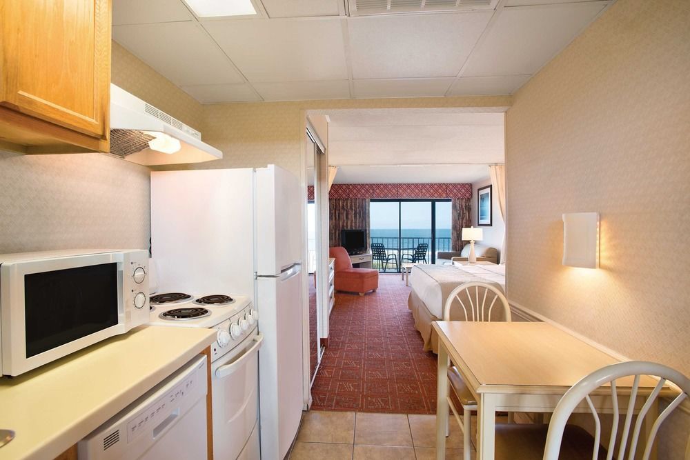 Quality Oceanfront Inn Ocean City