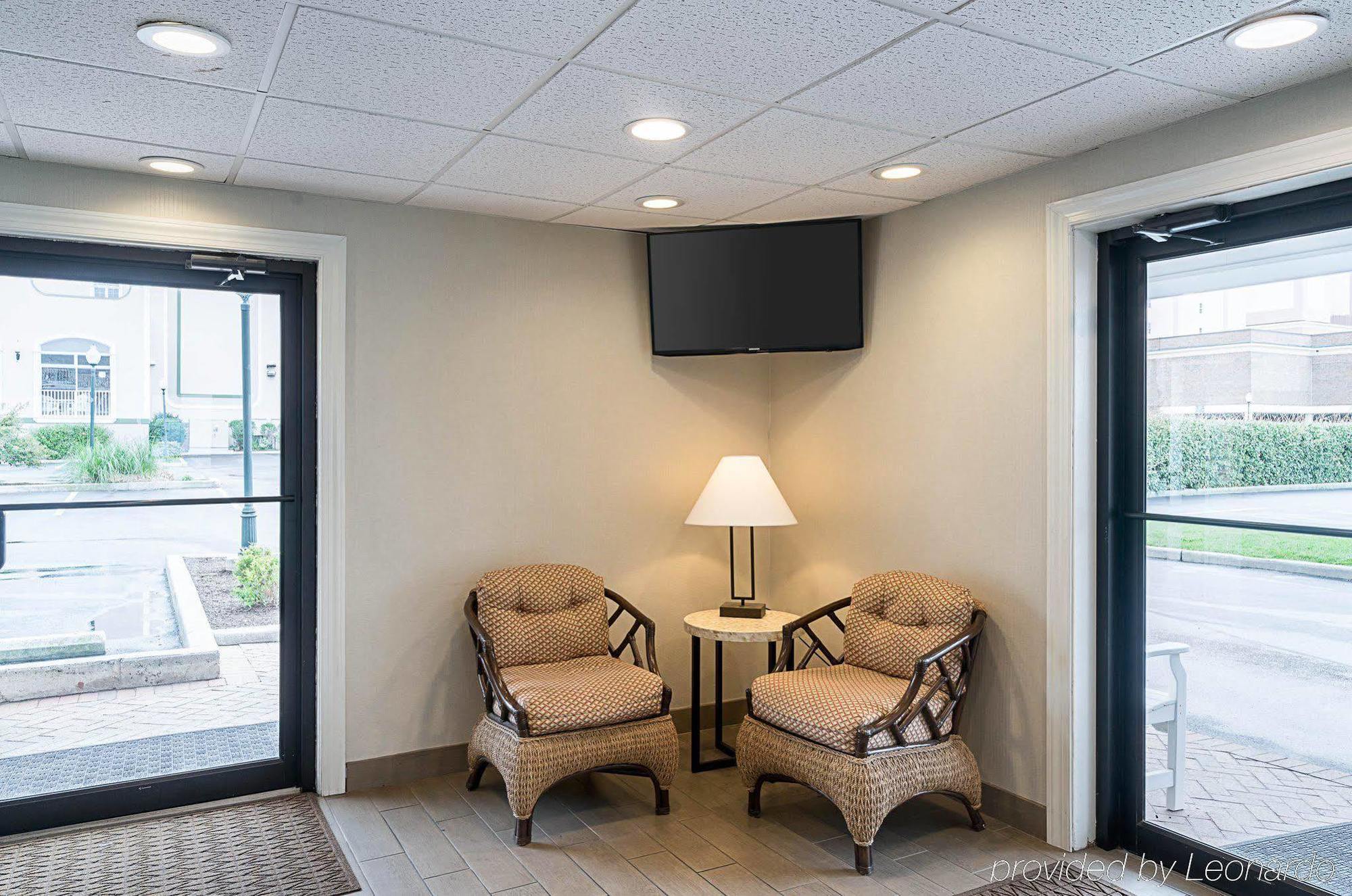Inn Quality Ocean Beachfront