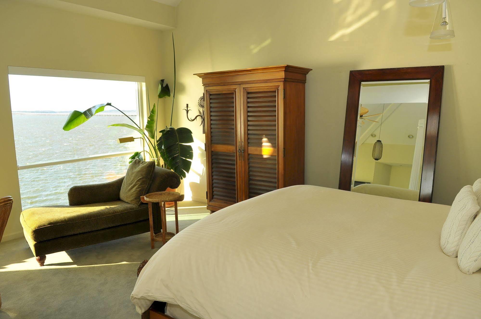 Hotel The Edge At Fager's Island
