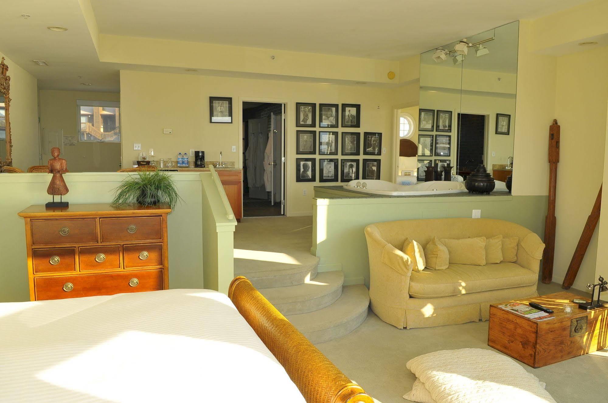 The Edge At Fager's Island Hotel 3*