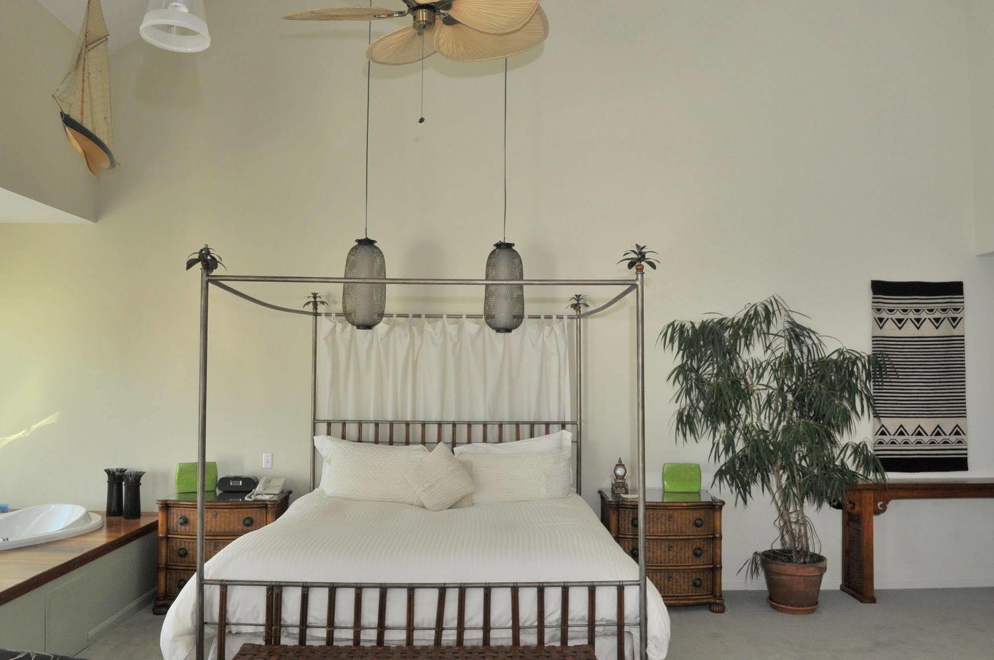 Hotel The Edge At Fager's Island Ocean City