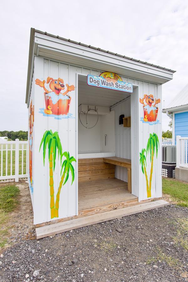 Castaways Rv & Campground Campsite 2*