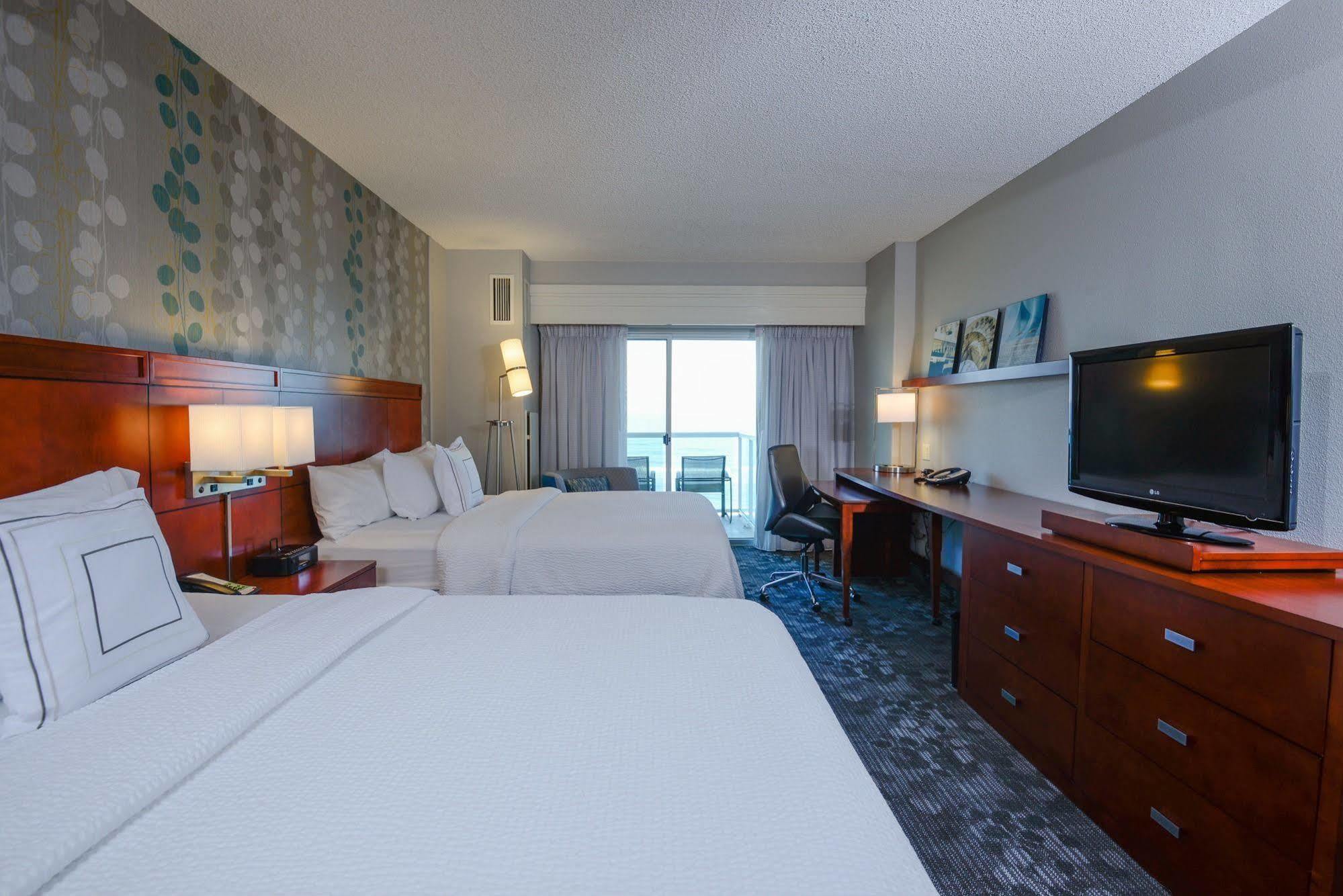 Hotel Courtyard By Marriott Ocean Oceanfront