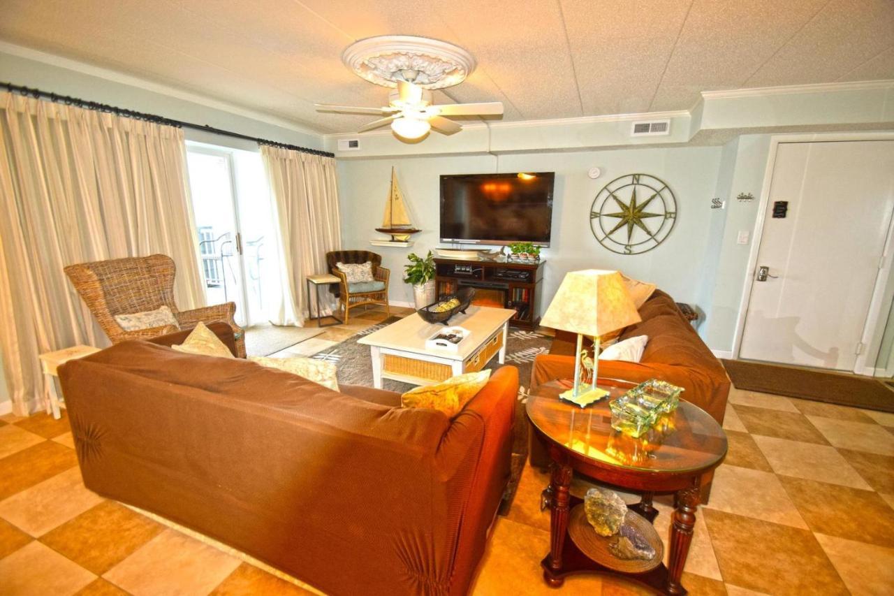 Harbour Island 102m Apartment