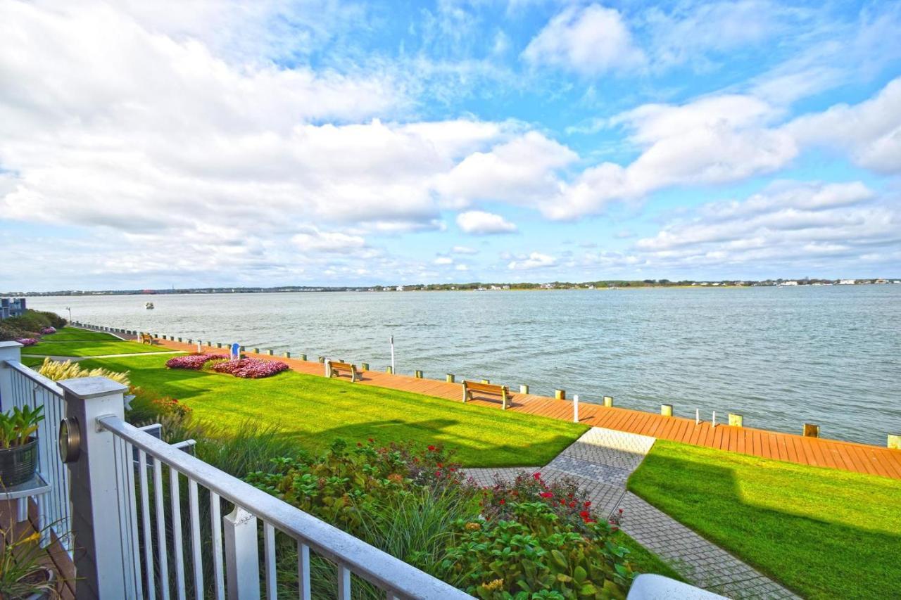Harbour Island 102m *