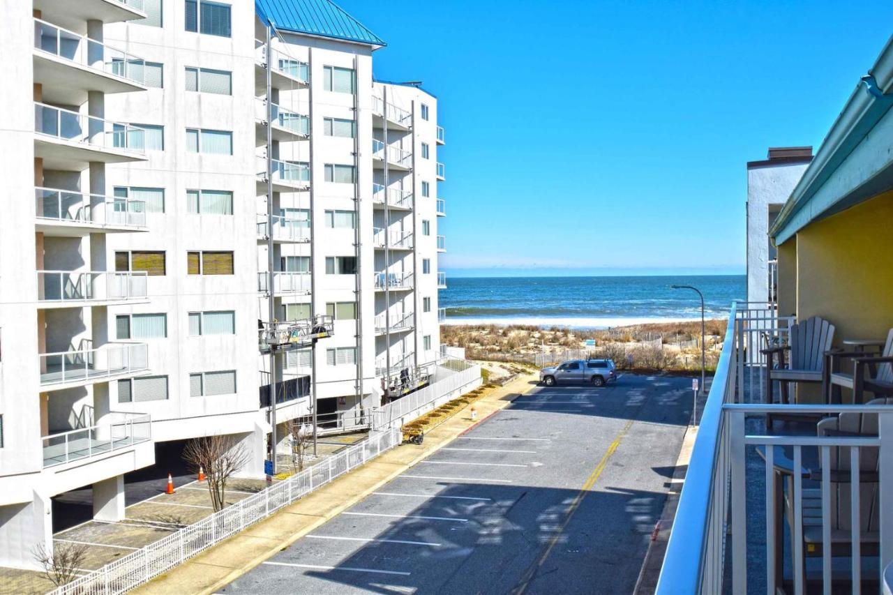 Apartment Surfside 60 Unit 303 *