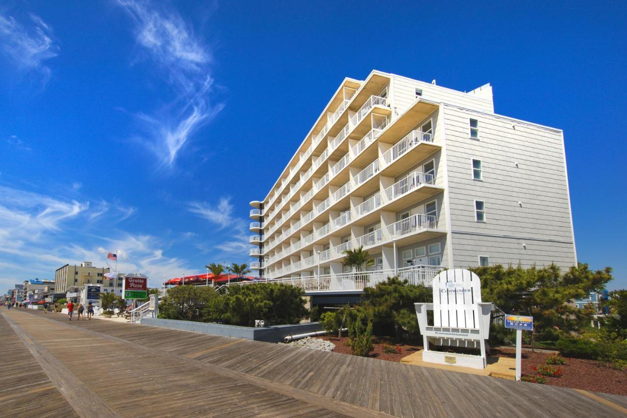 Hotel Commander &