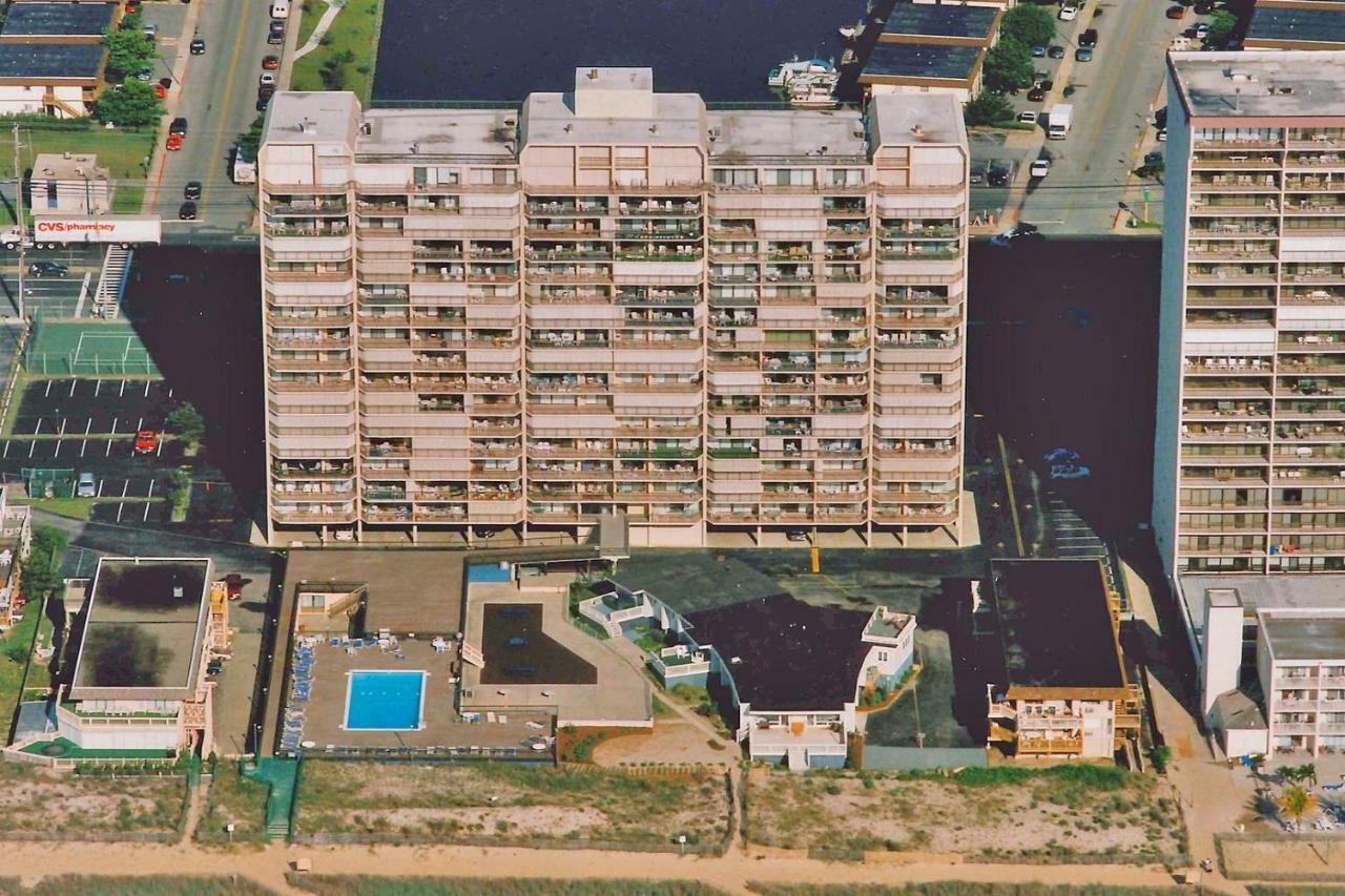 Fountainhead 702 *