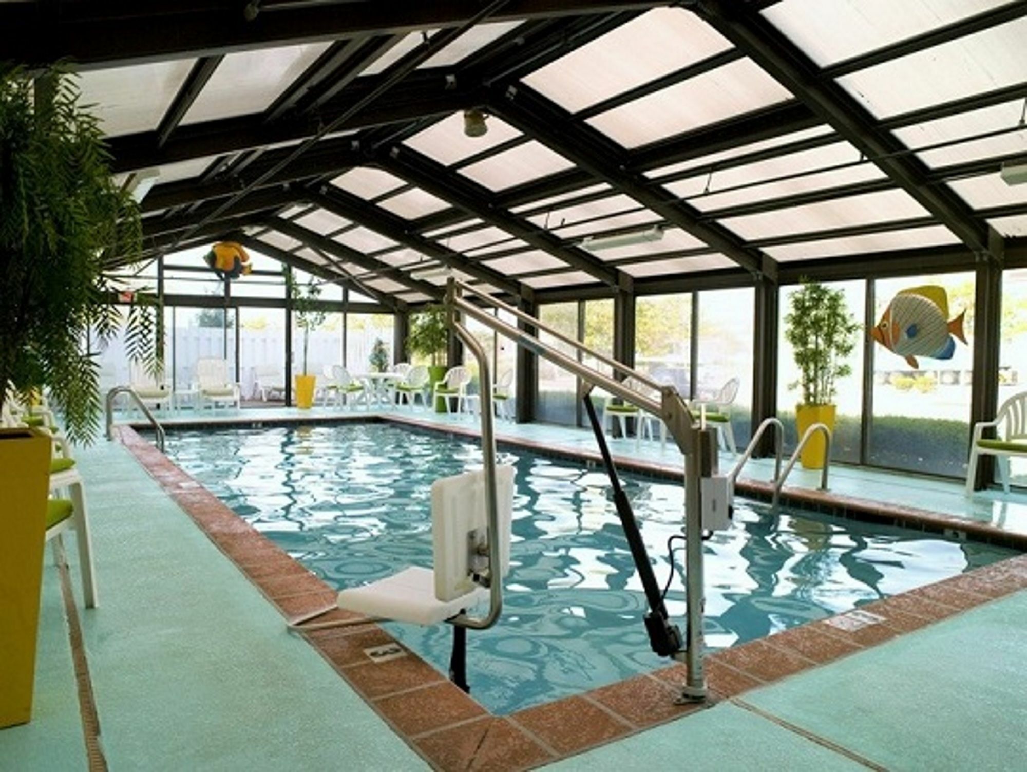 Cayman Hotel