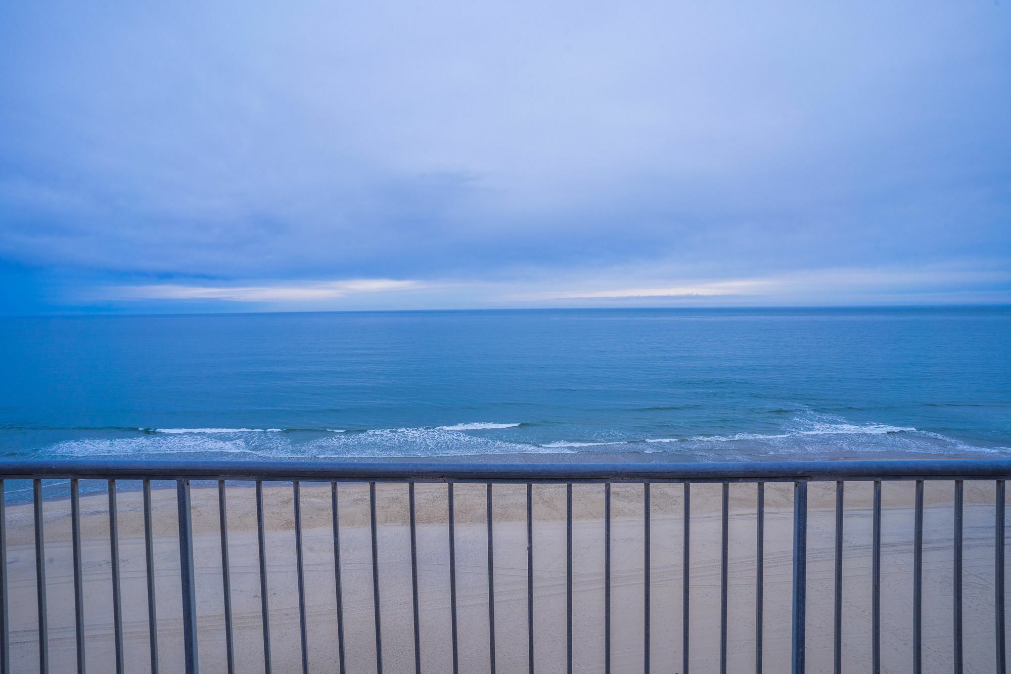 Grand Oceanfront Hotel 3*