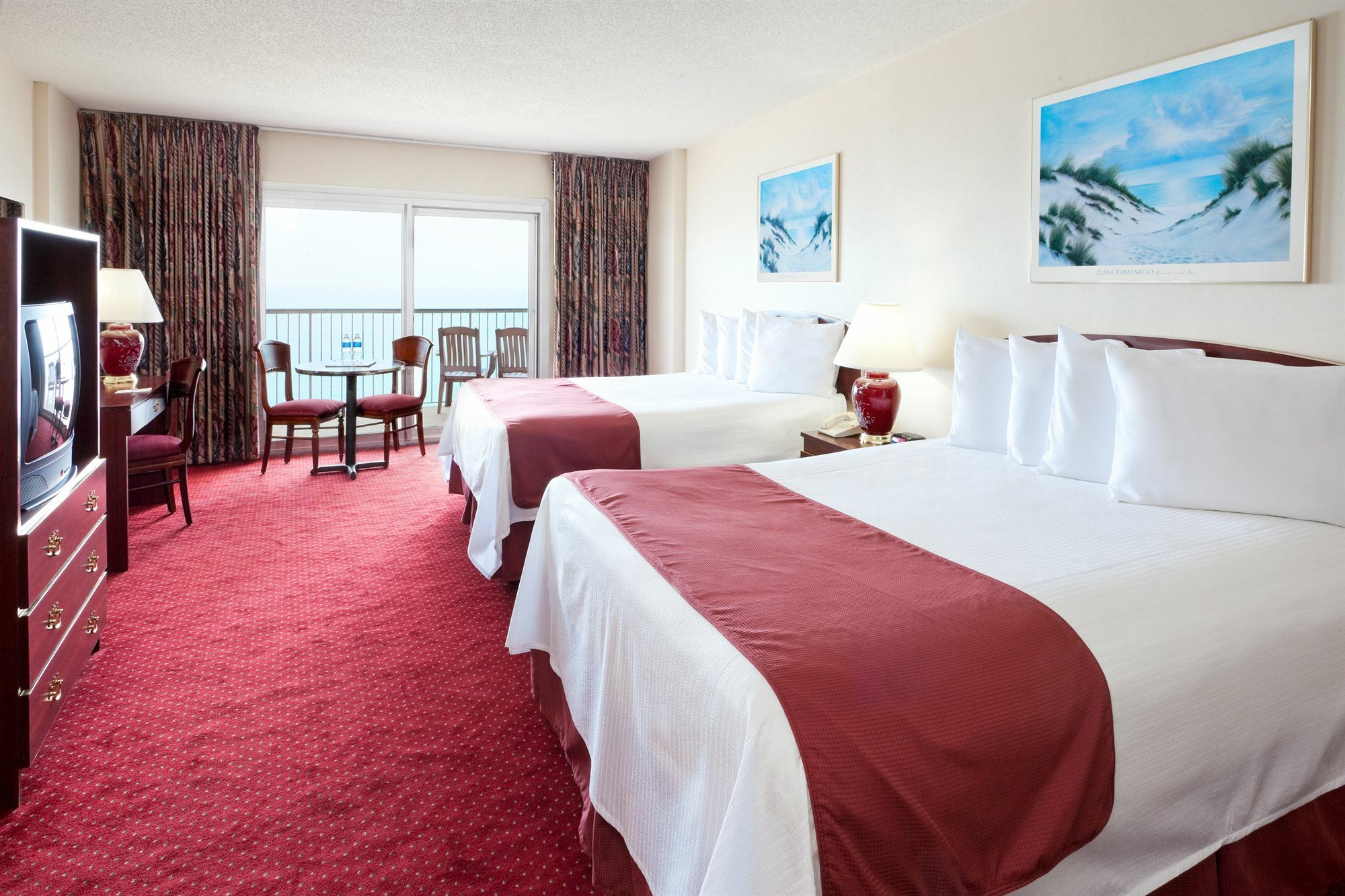 Hotel Grand Oceanfront 3*