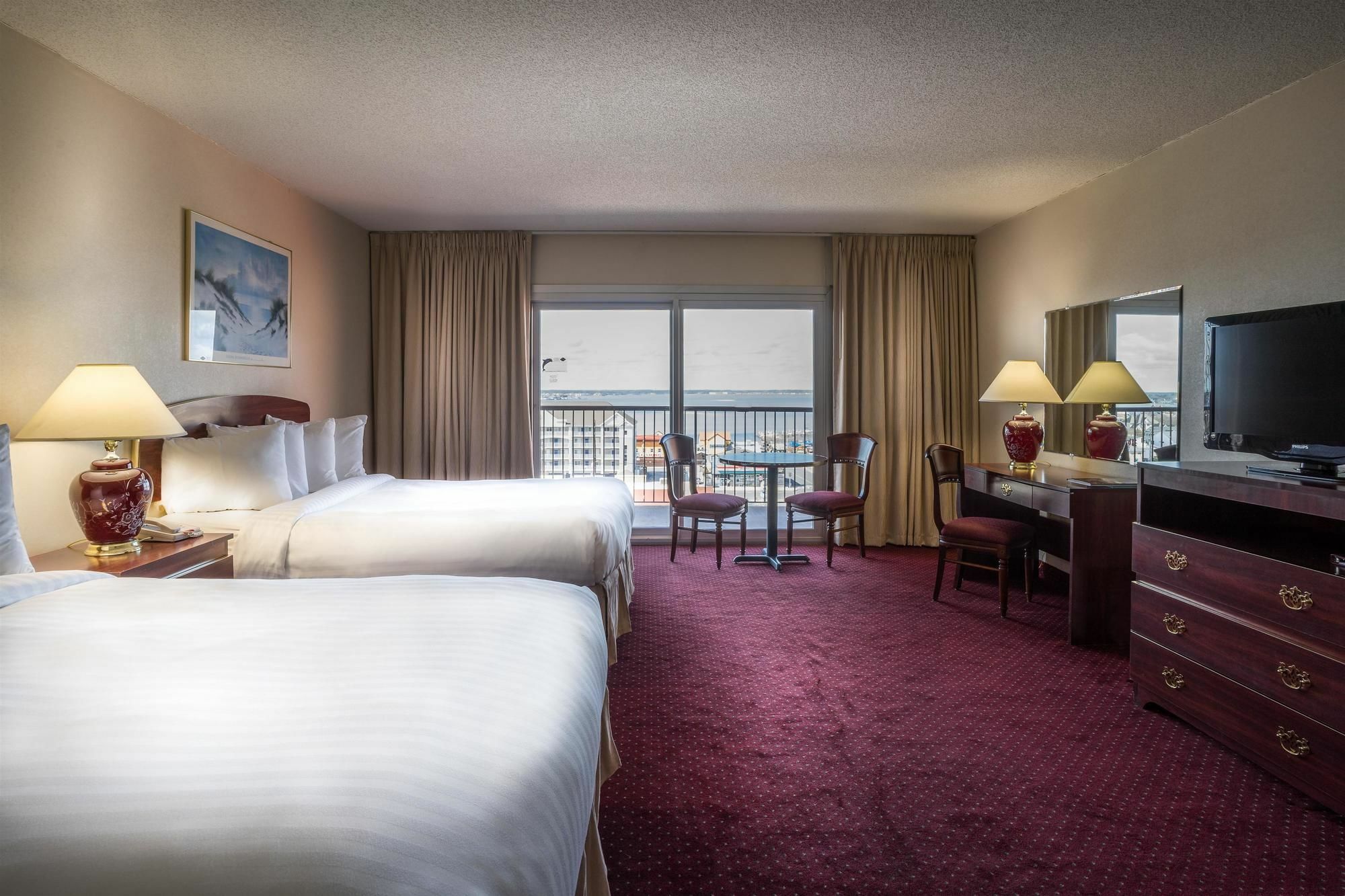 Hotel Grand Oceanfront