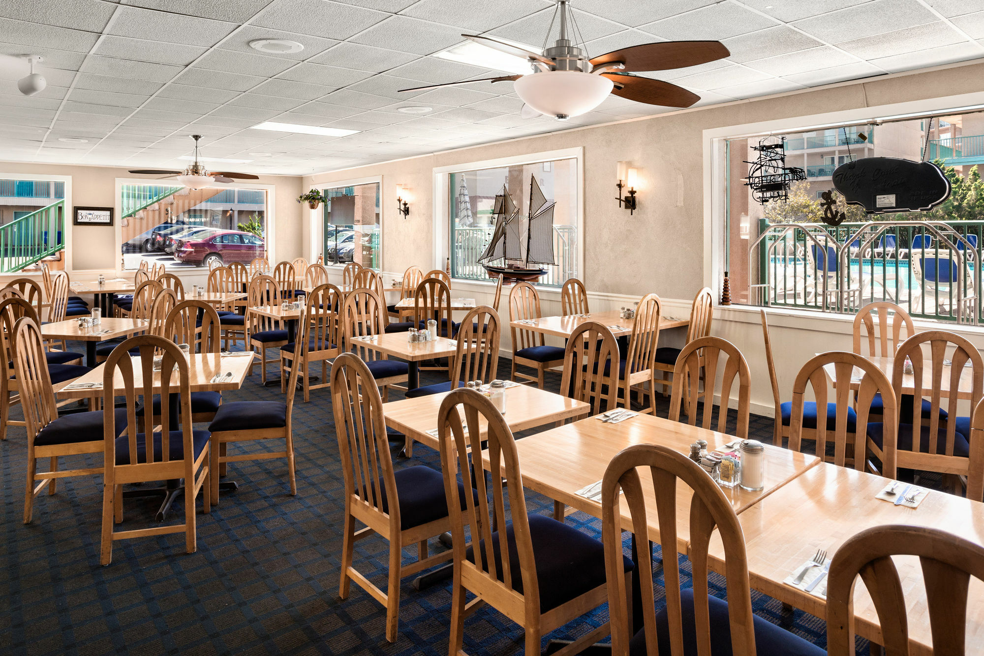 Days By Wyndham Ocean Oceanfront 3*