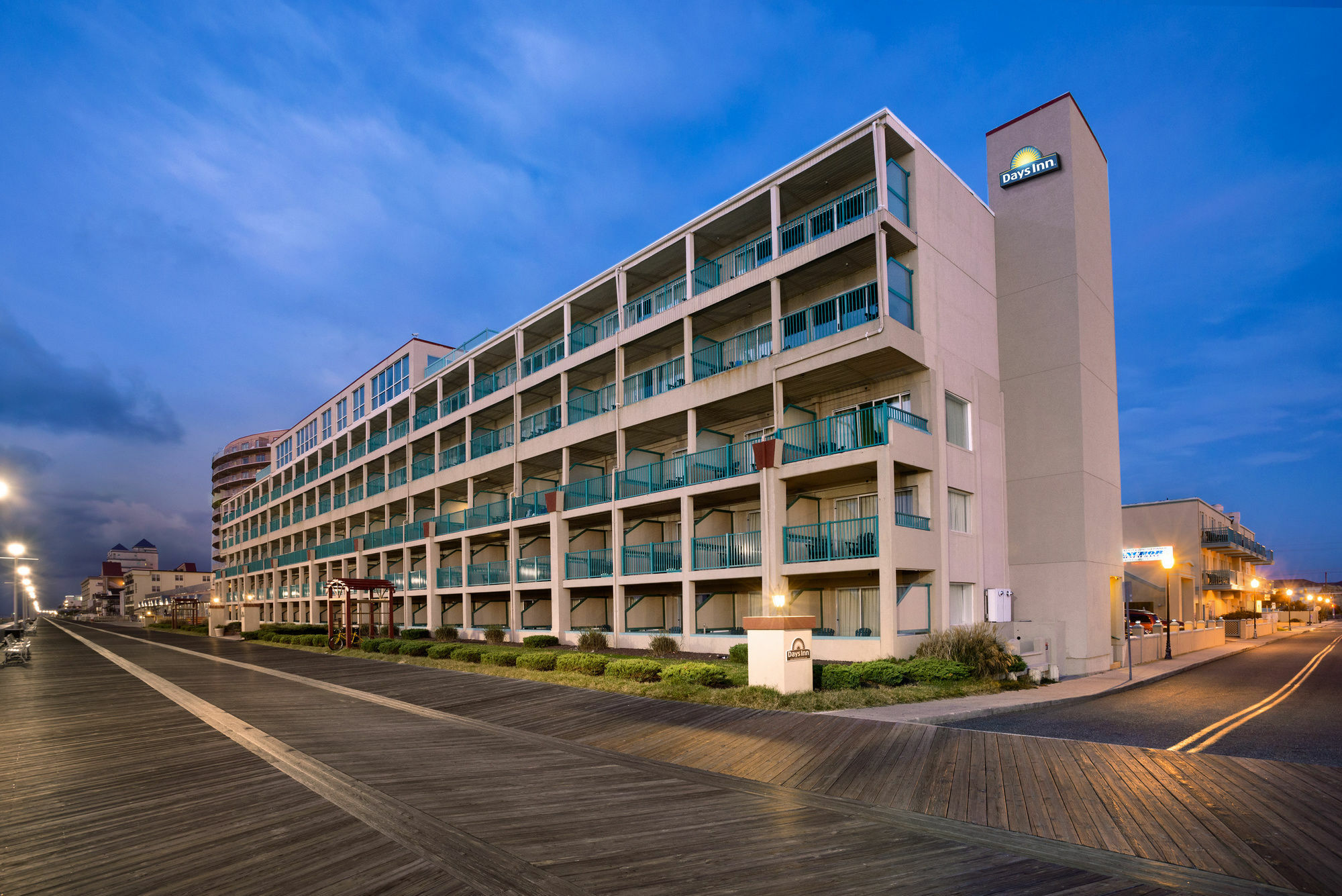 Hotel Days By Wyndham Ocean Oceanfront 3*