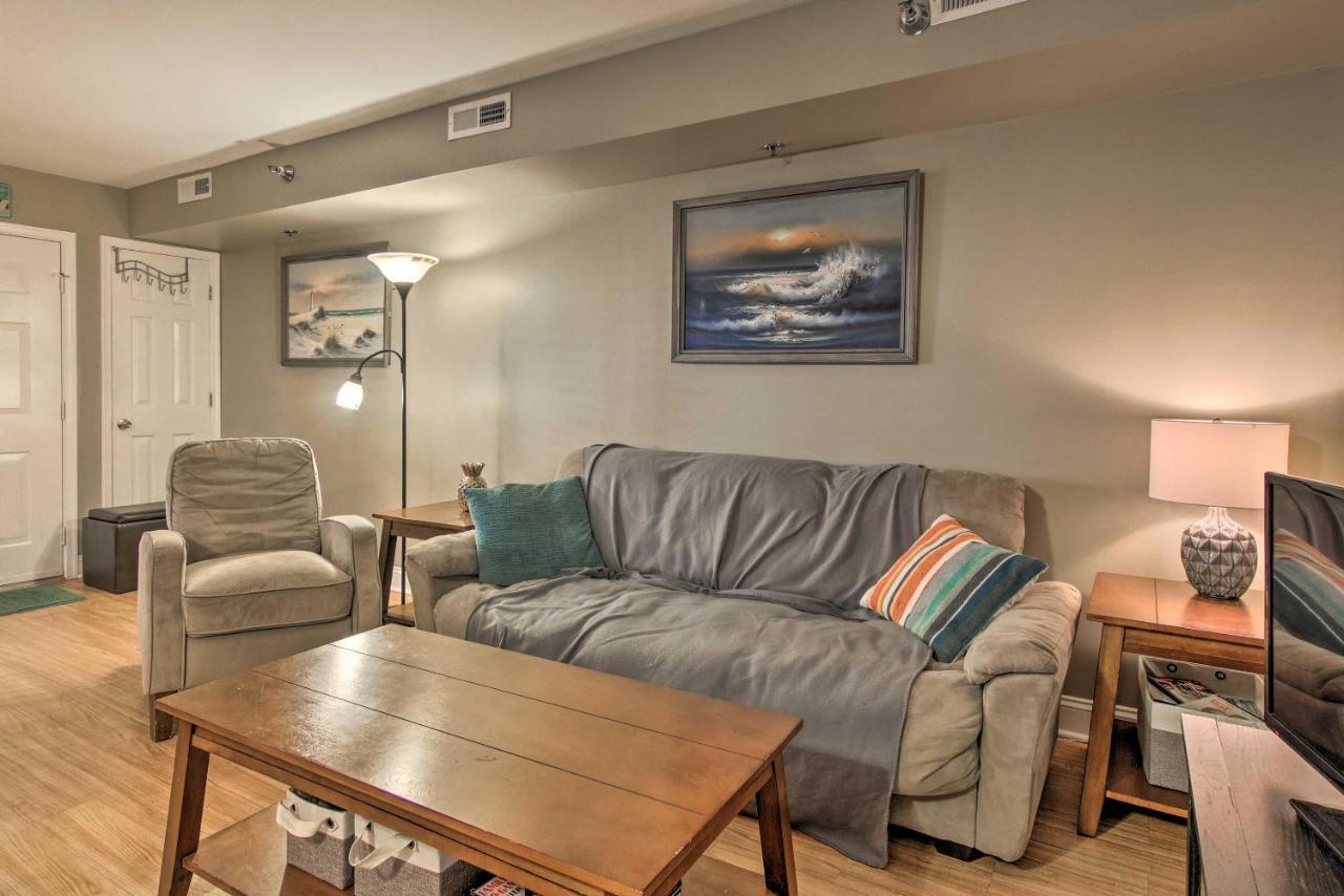Ocean Escape Less Than 1 Mile To Beaches And Boardwalk! Apartment